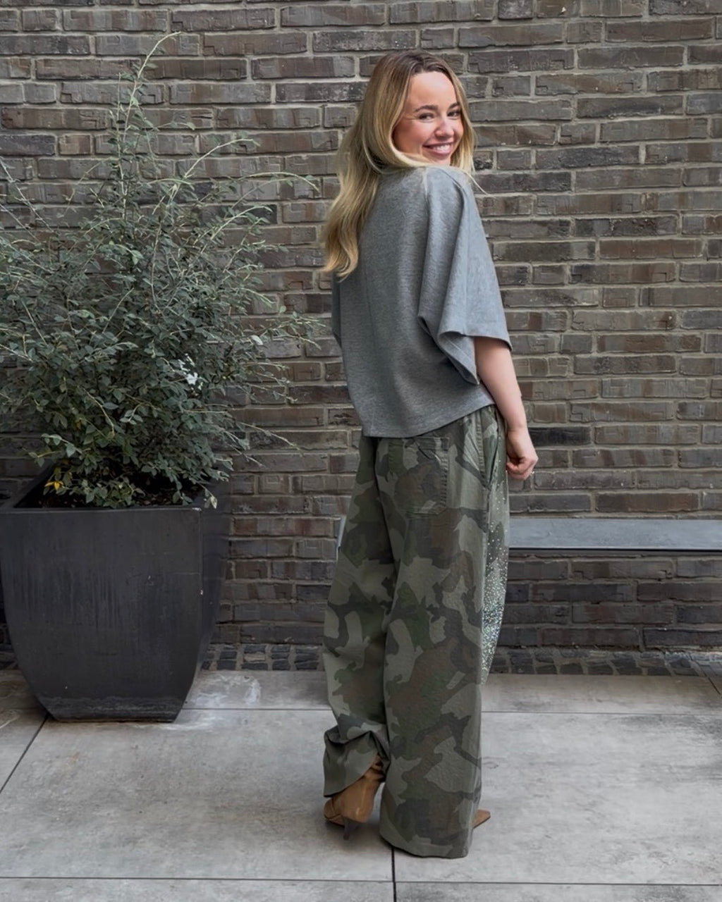 Camouflage Hose mit Strassdetails