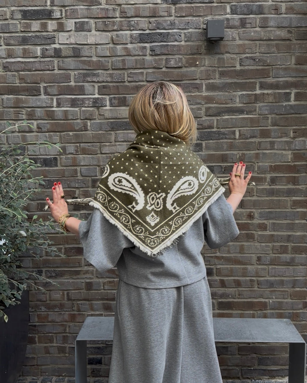 Paisley Triangle Schal oliv