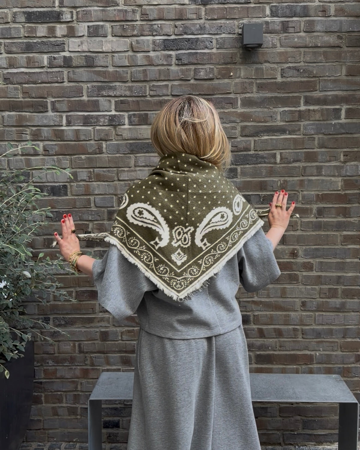Paisley Triangle Schal oliv