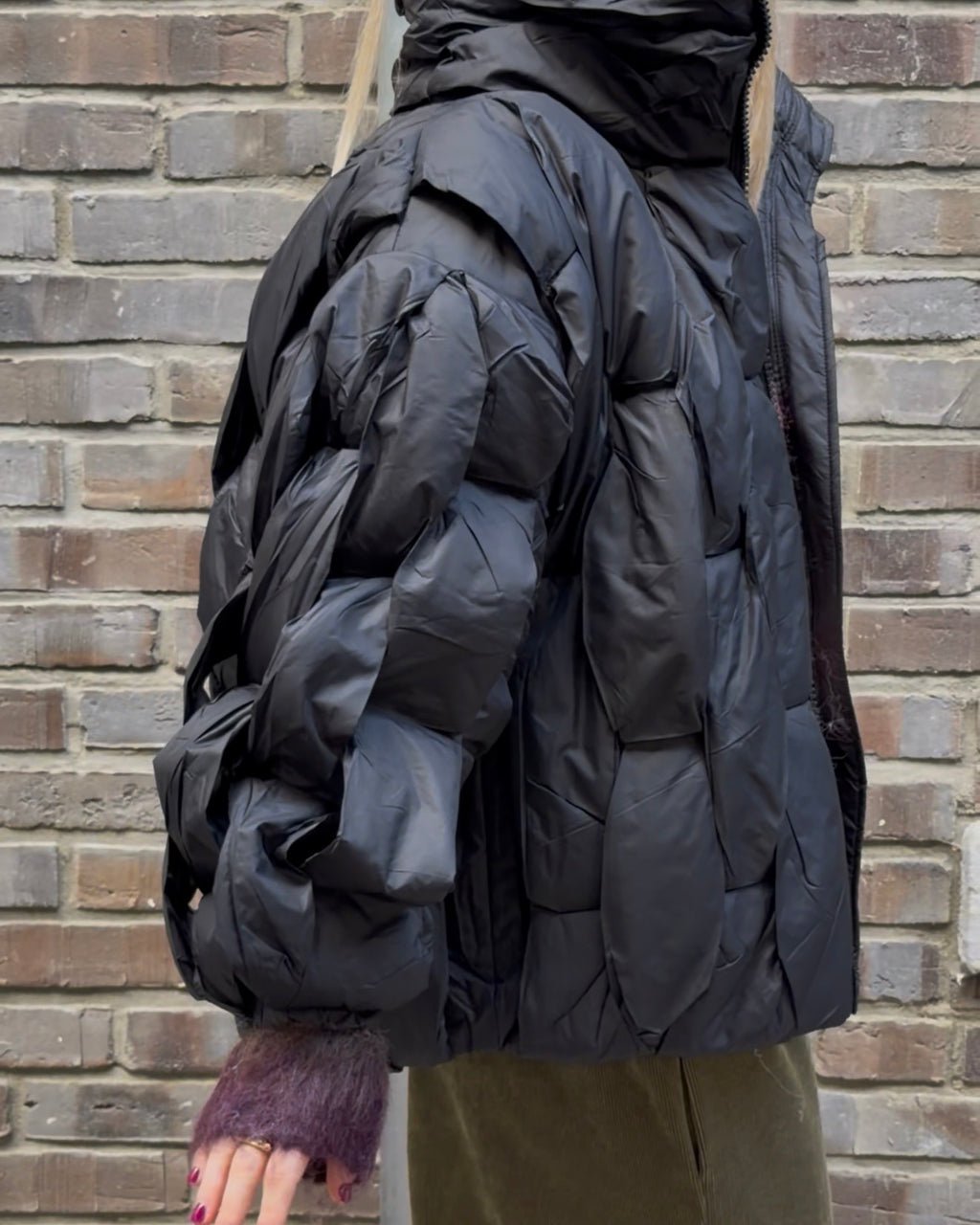 Pufferjacke 'Ge1flochten' schwarz