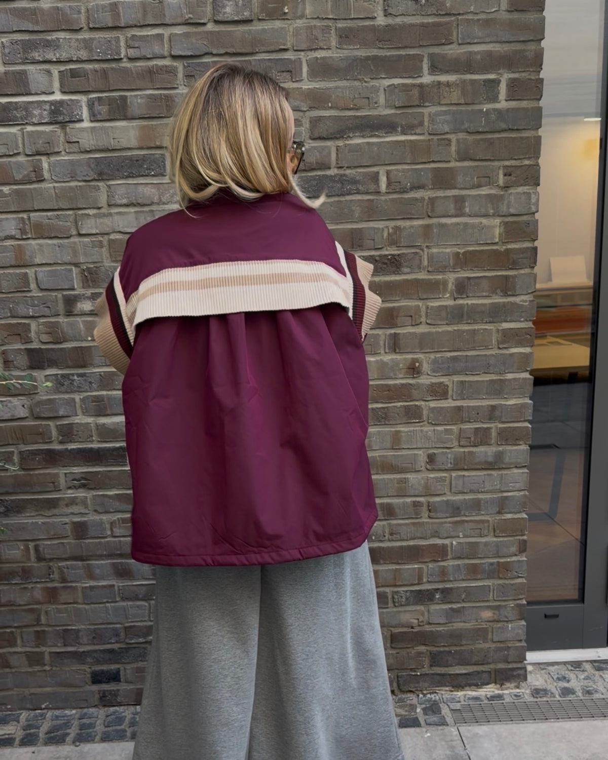 Bomberjacke mit Strick-Details bordeaux