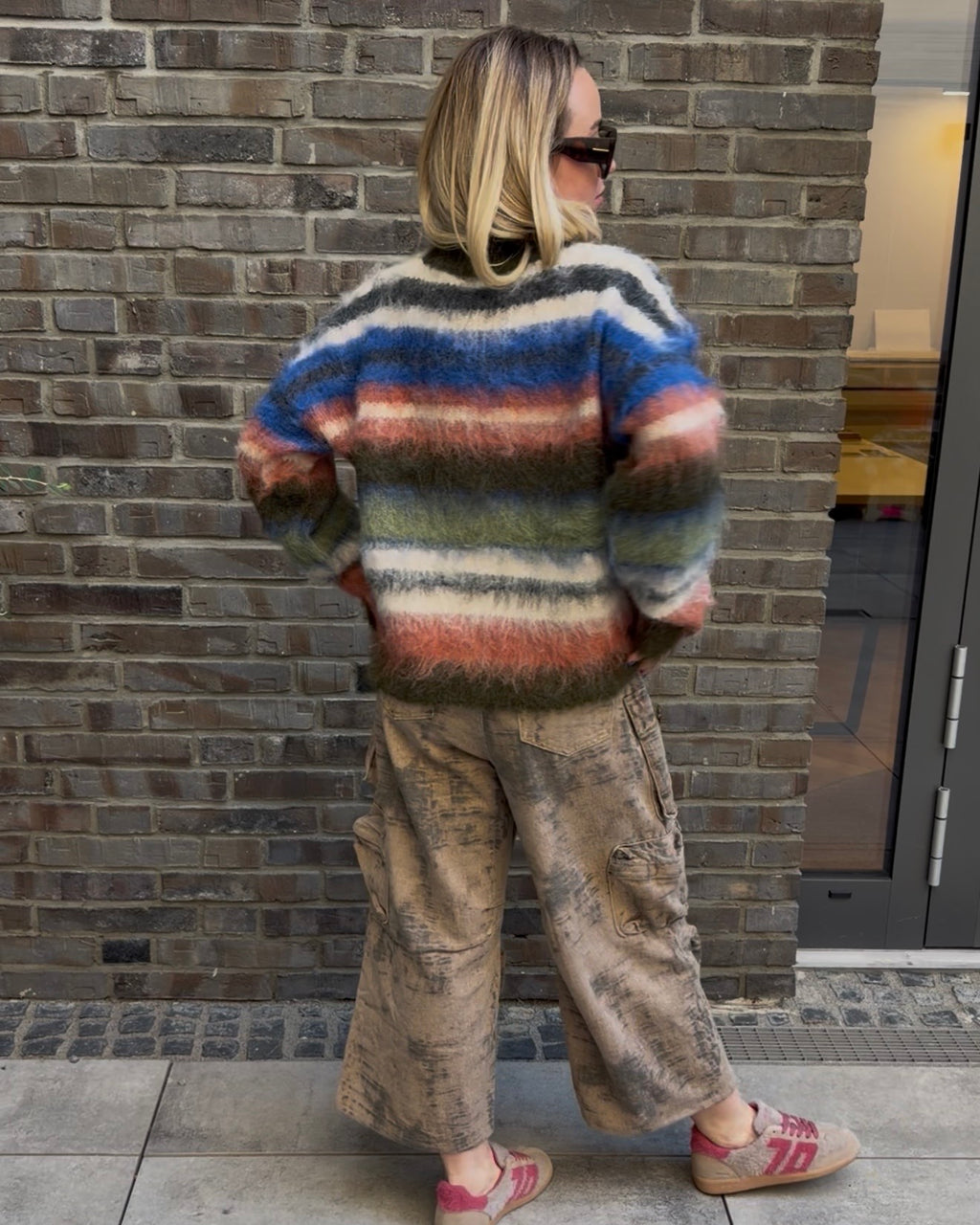 Strickpullover 'Fluffy' short blue